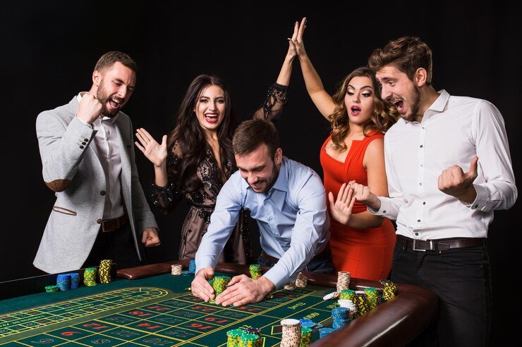 Aplikasi BRI dan ontogel berdampingan di layar Android